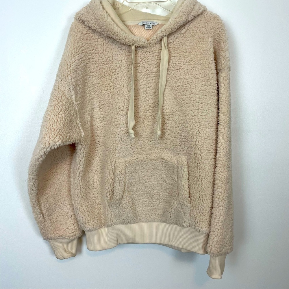 🎉2/$10 AMERICAN EAGLE OFF WHITE SHERPA SMALL